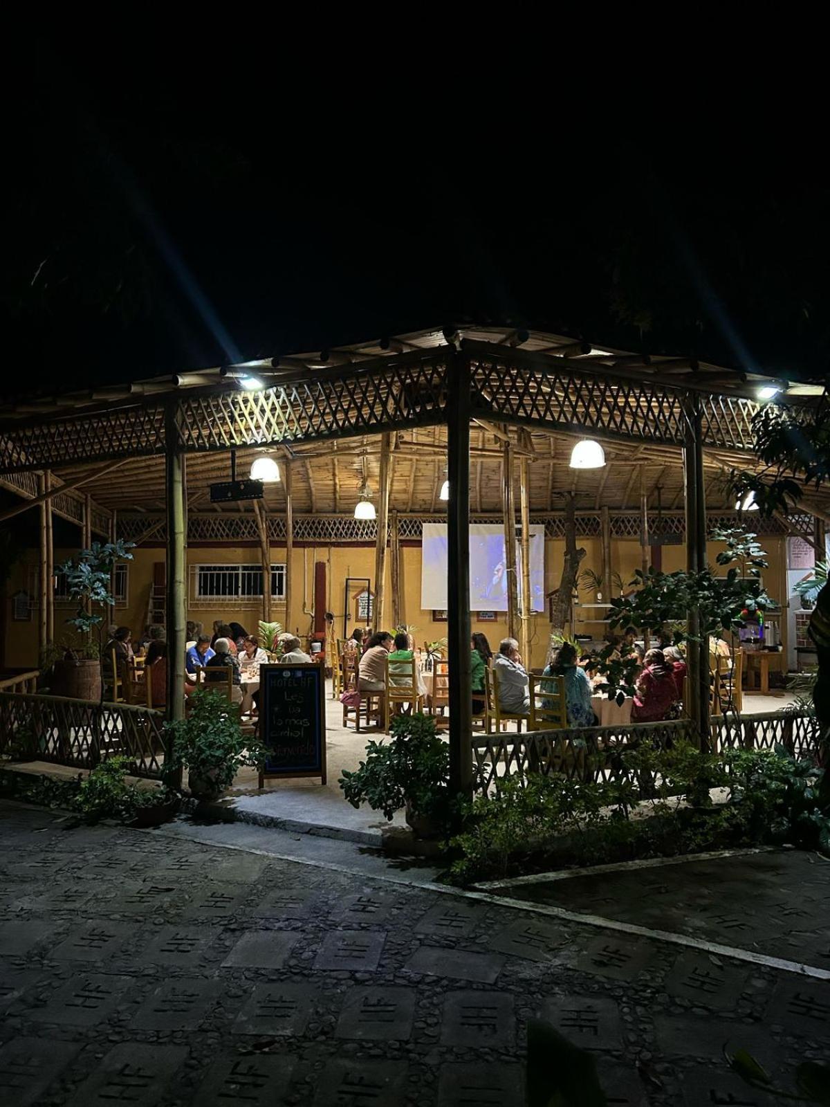 Hotel Hf Hacienda San Francisco Puente Nacional Eksteriør bilde